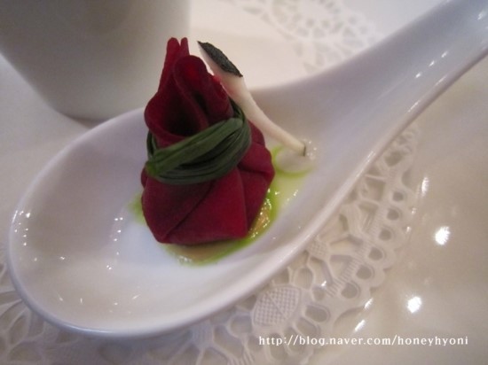 AMUSE 이미지
