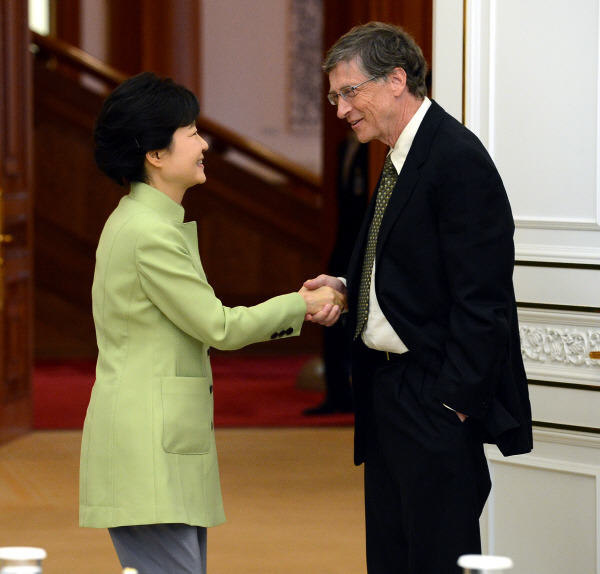 박근혜와 악수 | 인스티즈