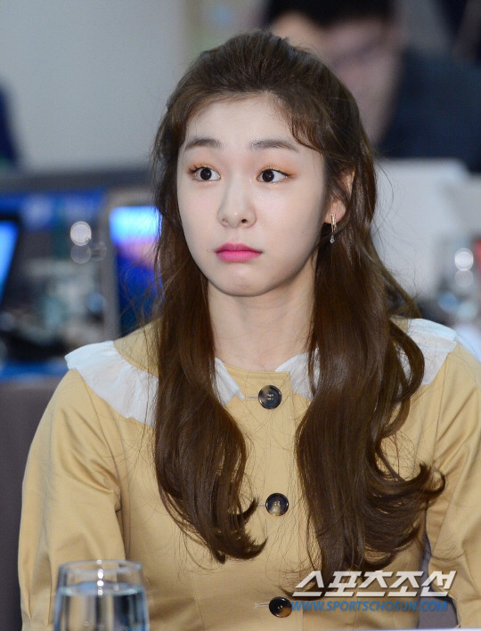 김연아, 그리스 평창올림픽 성화 인수식 참여 | 인스티즈