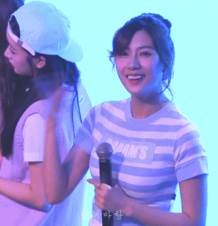 더운 오하영.gif | 인스티즈