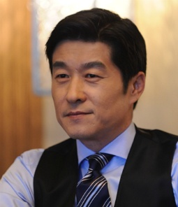 박서준 백진희 캐미 한번 더 드라마로 보고 싶어서 써보는 약간 차분한 분위기의 힐링 드라마 가상 시놉.txt | 인스티즈