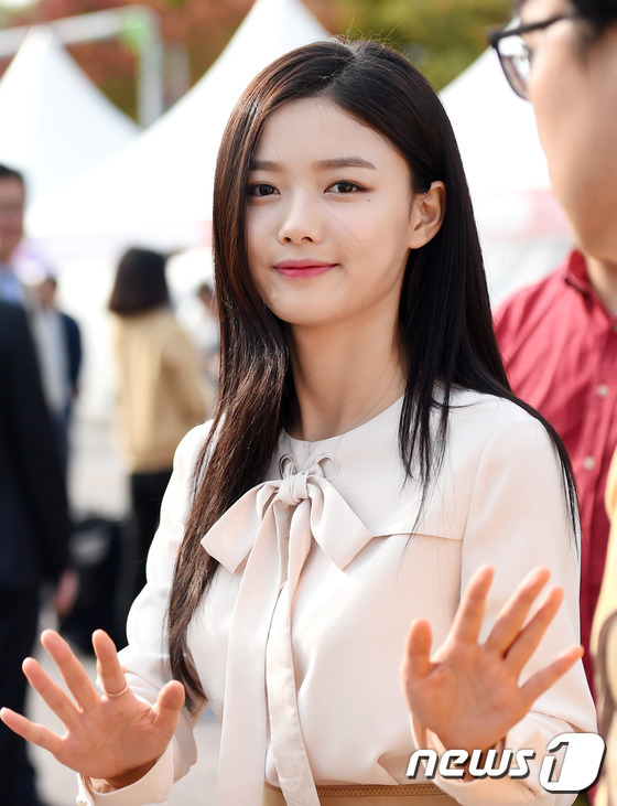 갈수록 넘사벽 여신으로 성장하는 김유정 | 인스티즈