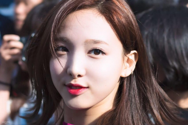 몸푸는 나연이 | 인스티즈