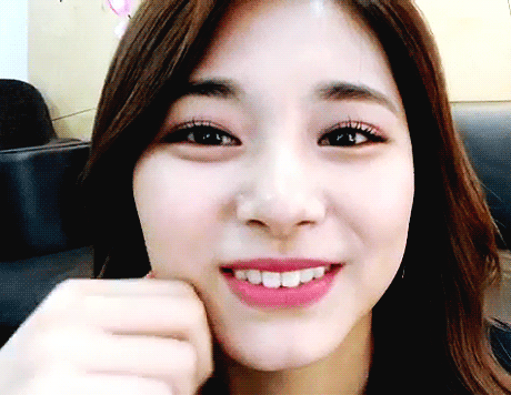쯔위의 유일한 개인기.gif | 인스티즈