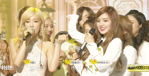 태연과 아이린.jpgif | 인스티즈