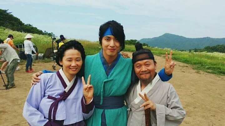 정용화 vs 지드래곤 | 인스티즈