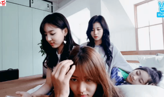 [데이터주의] 트와이스 V앱 SANA | 인스티즈