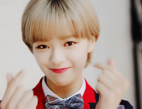 [유정연] 최근 교복 광고 찍은 트와이스 | 인스티즈