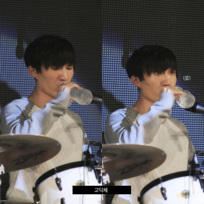 진짜 얘는 뭐 먹을때마다 이상함 | 인스티즈