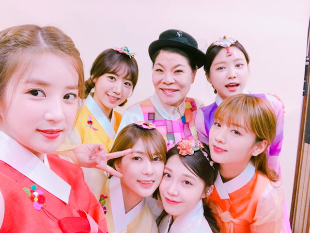 오늘자 에이핑크(feat.허각).jpg | 인스티즈