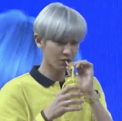 자본주의에 굴복한 아이돌 들.jpgif | 인스티즈