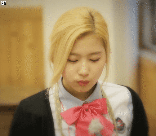96년생 강아지상 여자아이돌 .gif | 인스티즈
