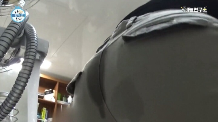 [나혼자산다] 윌슨 씻기는 전현무ㅋㅋㅋㅋㅋㅋㅋㅋㅋㅋㅋㅋ | 인스티즈