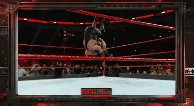 [WWE] 오늘자 RAW 마지막 장면(Feat. 심판) | 인스티즈
