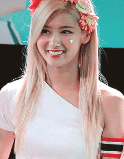 [트와이스] 사나 미모 폭발하던날 짤 모음..gif | 인스티즈