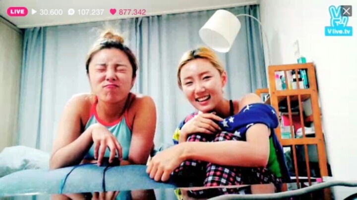 마마무 95년생 막내 둘 | 인스티즈