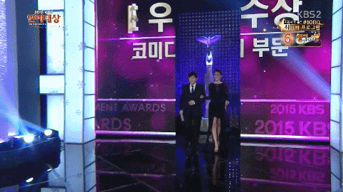 [2015KBS연예대상] 아내가 시상자로 나오자 동영상 찍는 사랑이 아부지 추성훈 | 인스티즈