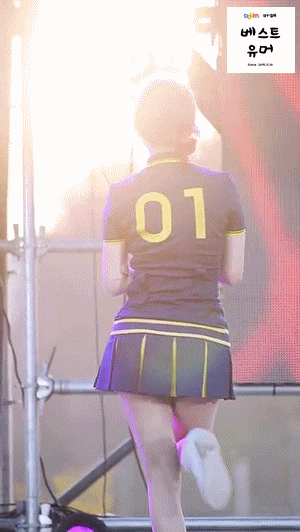 AOA 지민 짧은치마 직캠버전 움짤.gif | 인스티즈