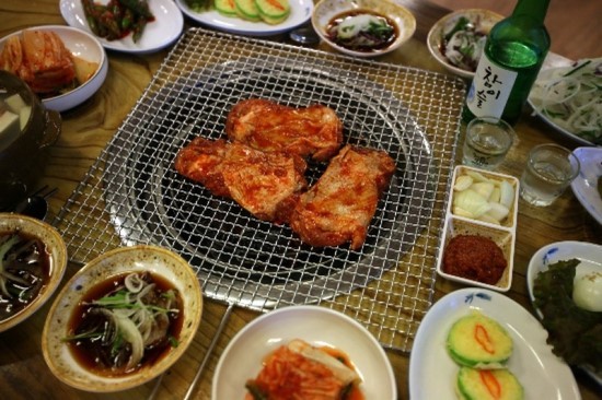 강촌우미숯불닭갈비 이미지