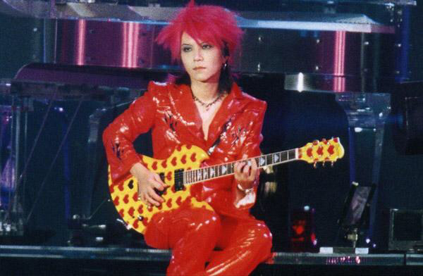 오늘이 히데기일이군요... | 인스티즈