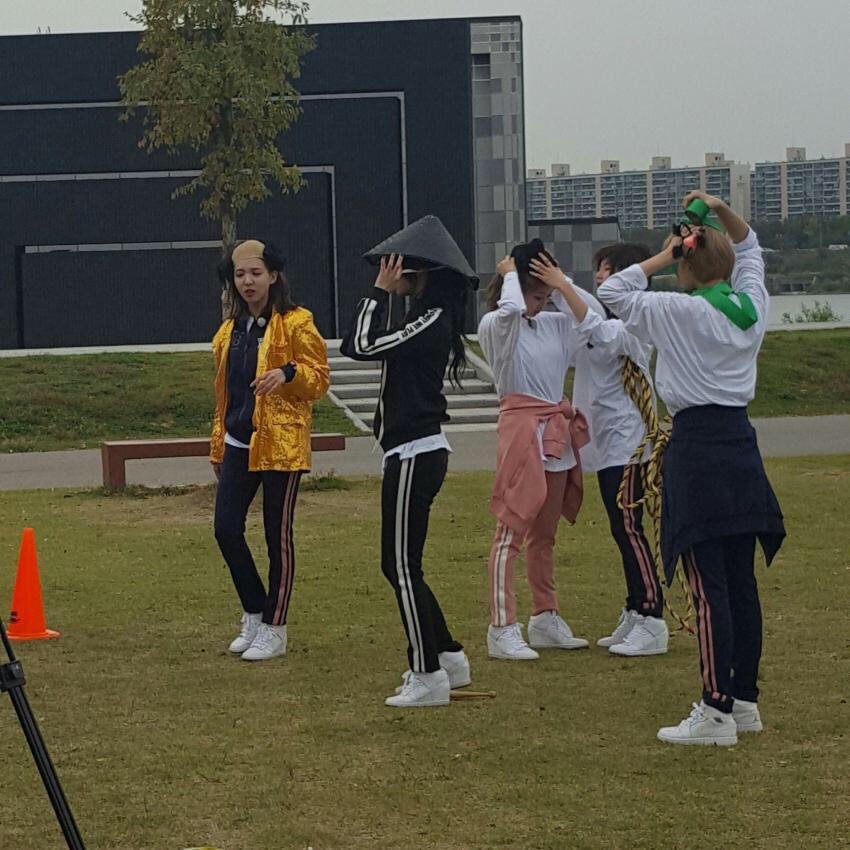 트와이스 상큼하지만 역시 서열 9위 쫄보 맏내 나연이 ㅋㅋㅋㅋ | 인스티즈