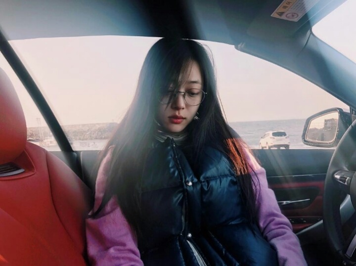 오늘자 설리 인스타 폭풍 업뎃 | 인스티즈