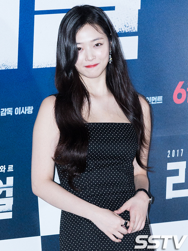 이쁘기는 진짜 이쁜 설리 | 인스티즈