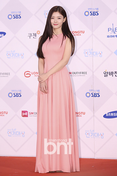 2015 SBS 연기대상 시상식 김유정.jpg | 인스티즈