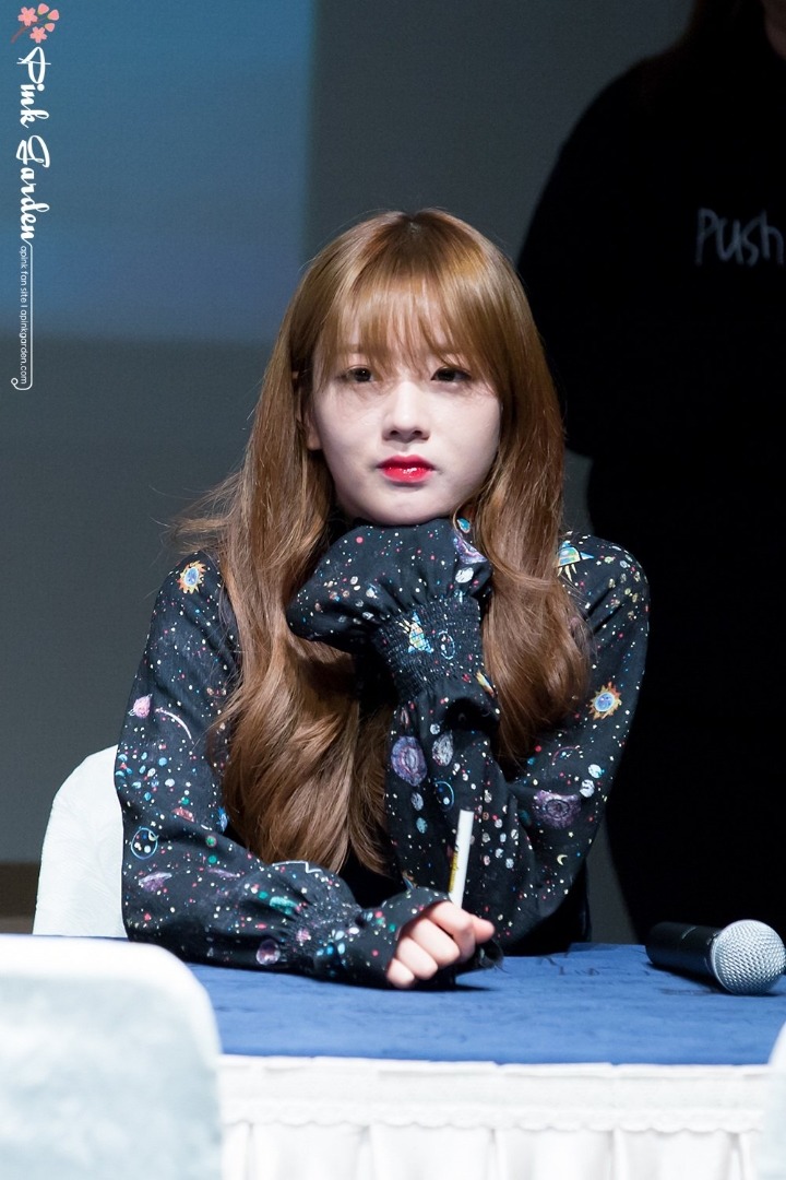 혼자 자는게 무서운 보미 | 인스티즈