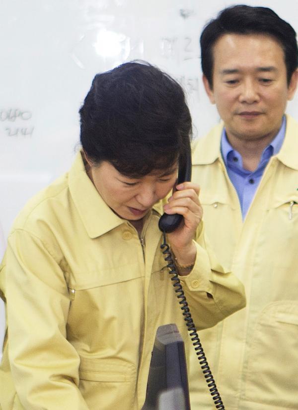 ???:그거...그냥 내꺼라고 할까? | 인스티즈