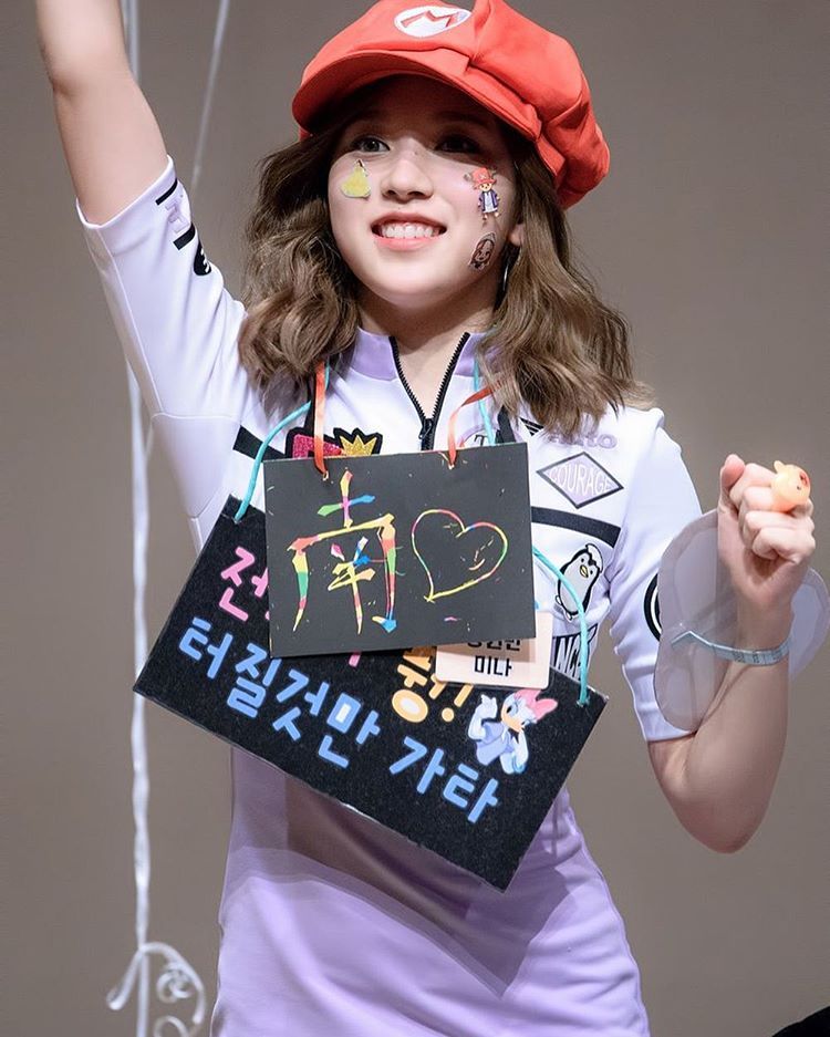 [트와이스] 샤론+미나+정남 3개 인격체가 있는 묘이 미나 짤들.jpg | 인스티즈