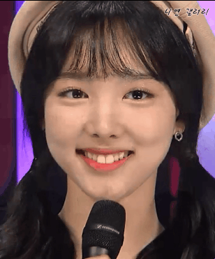 인기가요 스페셜 MC 맡은 트와이스 나연쓰 .gif | 인스티즈
