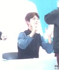 연예인들의 민망한 상황 모음.gif | 인스티즈