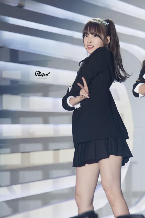 99년생 여고생, 떠오르는 비쥬얼.jpg | 인스티즈