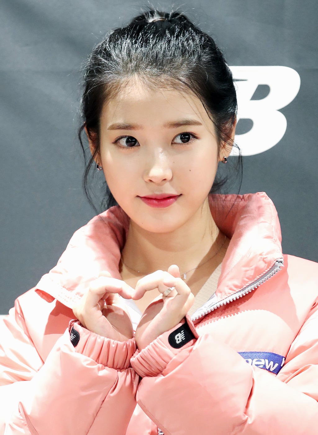 181102 아이유 뉴발란스 팬밋업(Fan Meet Up) 행사 | 인스티즈