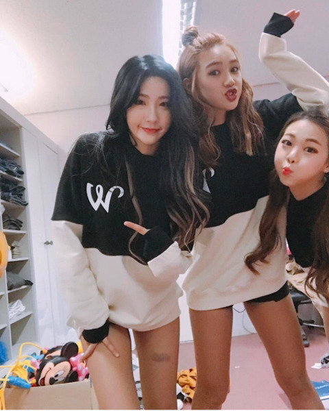 분위기 묘해서 이쁜 치어리더 .jpg | 인스티즈