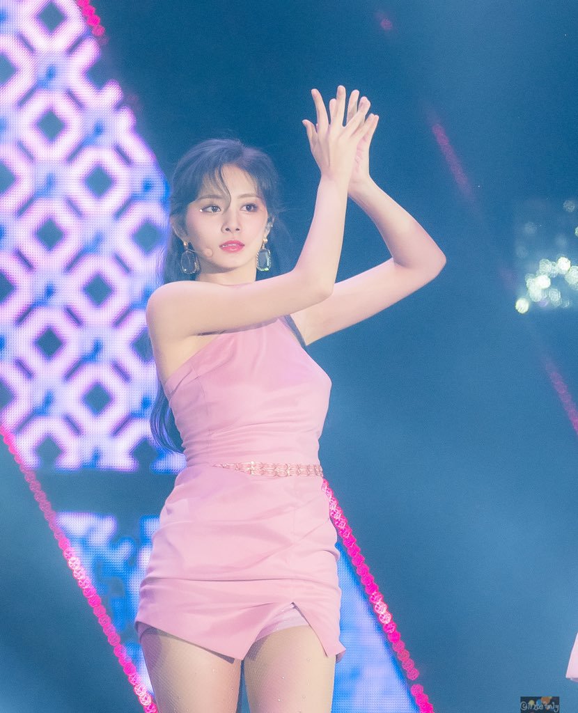 머리묶은 쯔위.jpgif | 인스티즈