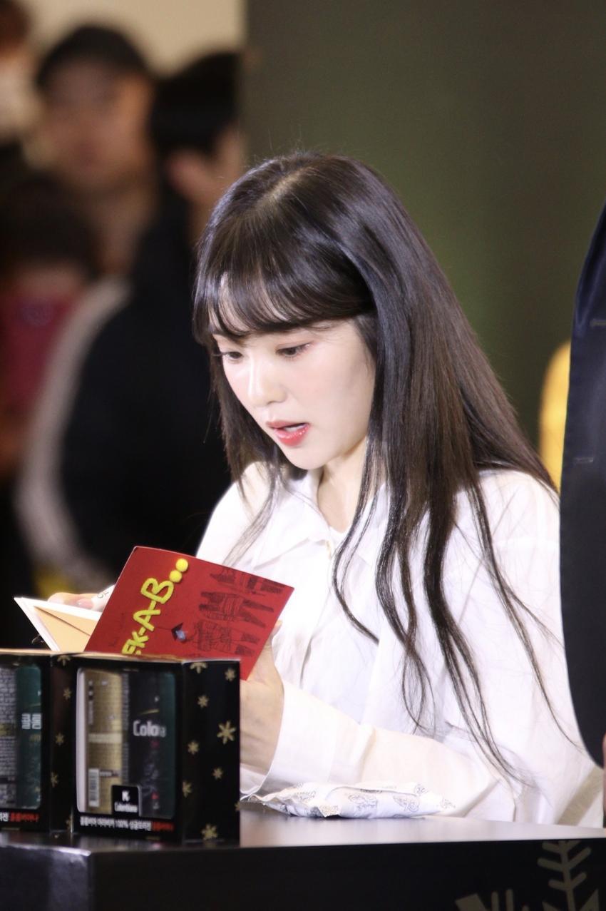 레드벨벳 아이린의 옆태.jpgif | 인스티즈