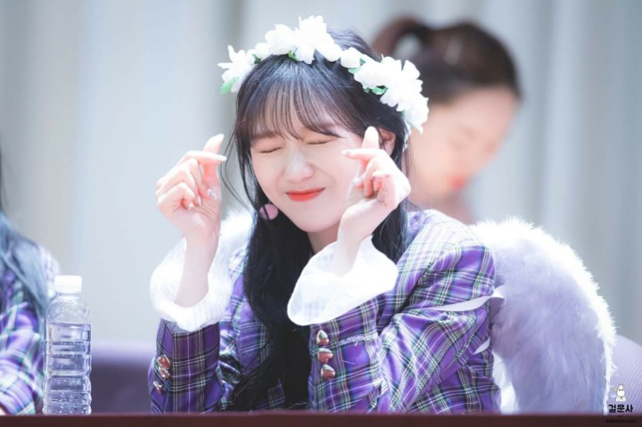 [러블리즈] 주말엔 역시 늦잠자고 아점이니까 수정이 | 인스티즈