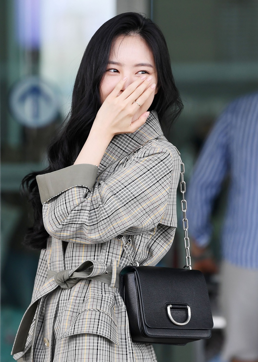 손나은 25일 인천공항 | 인스티즈
