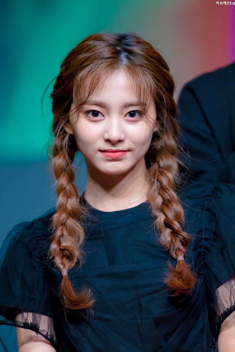 머리묶은 쯔위.jpgif | 인스티즈