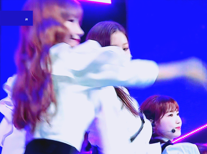[아이즈원] 오늘자 엠카 장원영.gif | 인스티즈
