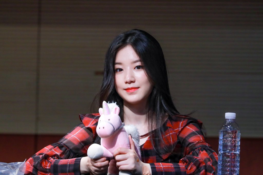 (여자)아이들의 비쥬얼담당 백설공주 슈화.jpgif (311장) | 인스티즈