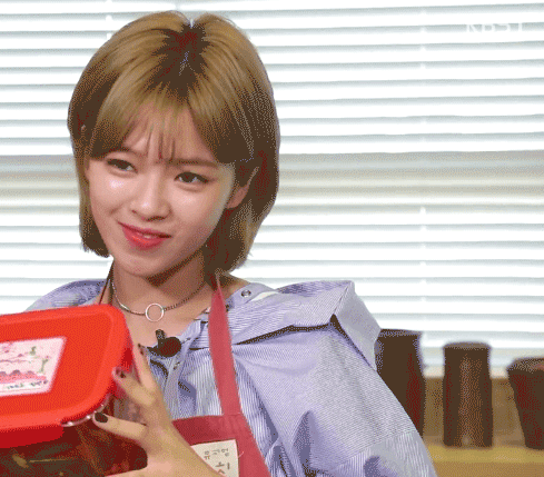 친절의 신 트와이스 정연.gif | 인스티즈