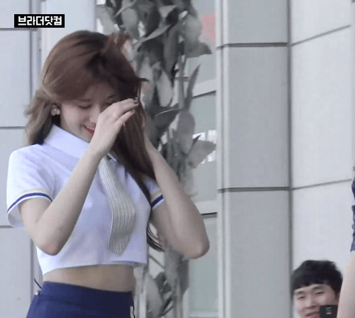 머리가 앞을 가리는 사나 | 인스티즈