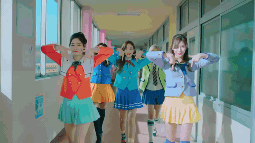 트와이스 일본 첫 광고.gif | 인스티즈