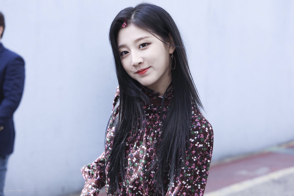 [러블리즈] 이틀동안 푹 쉬었으니 다시 업로드를 시작할까해서 예인이 | 인스티즈