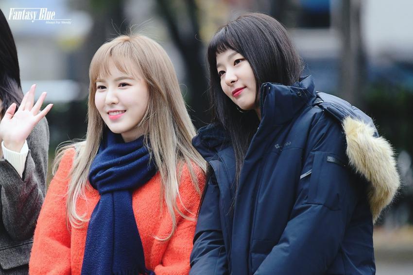 레드벨벳 뮤직뱅크 출근길 1 | 인스티즈