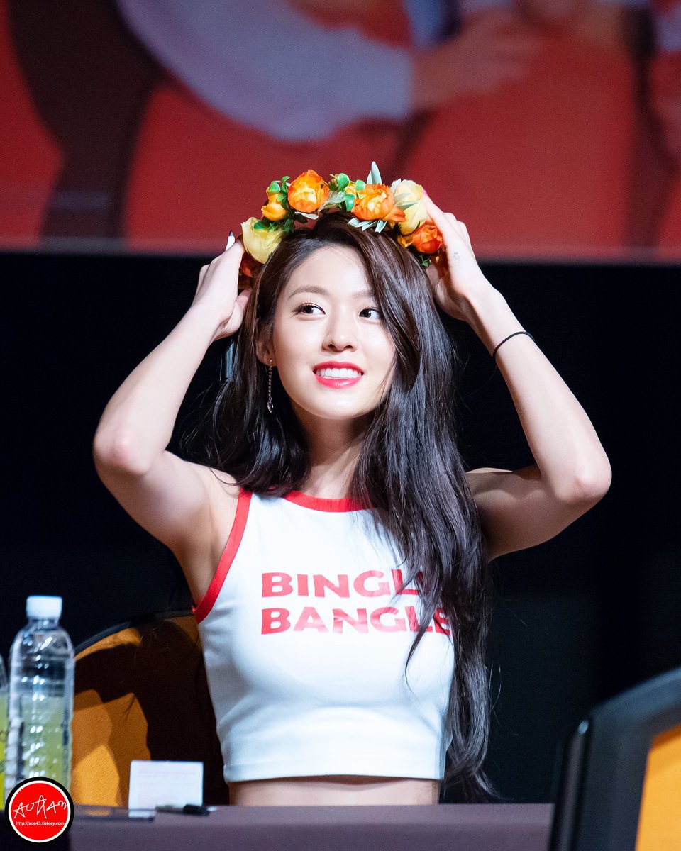 18시즌 설현이 미모.jpgif (100장) | 인스티즈