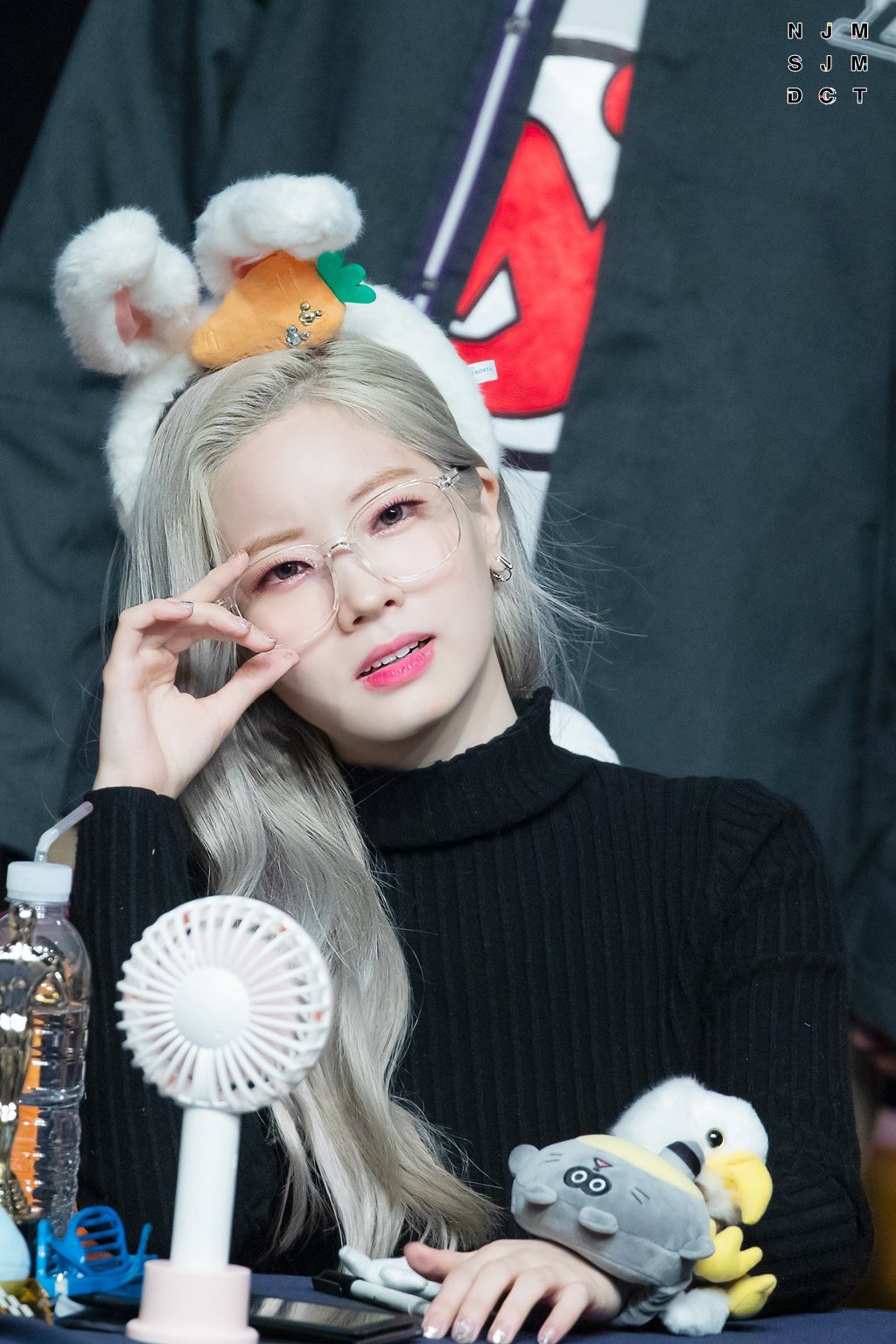백금발머리도 잘어울리는 최근 다현이.jpg | 인스티즈